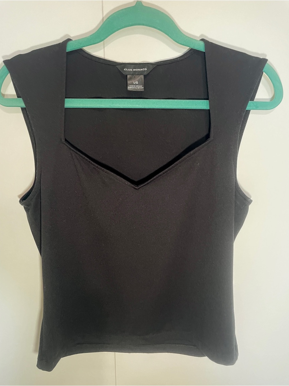 Club Monaco Black Structured V‑Neck Sleeveless Tank